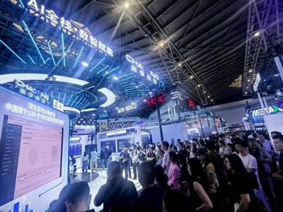 WAIC 2025超擎數(shù)智圓滿收官 AI全棧技術(shù)火爆出圈，定義網(wǎng)絡(luò)技術(shù)新范式